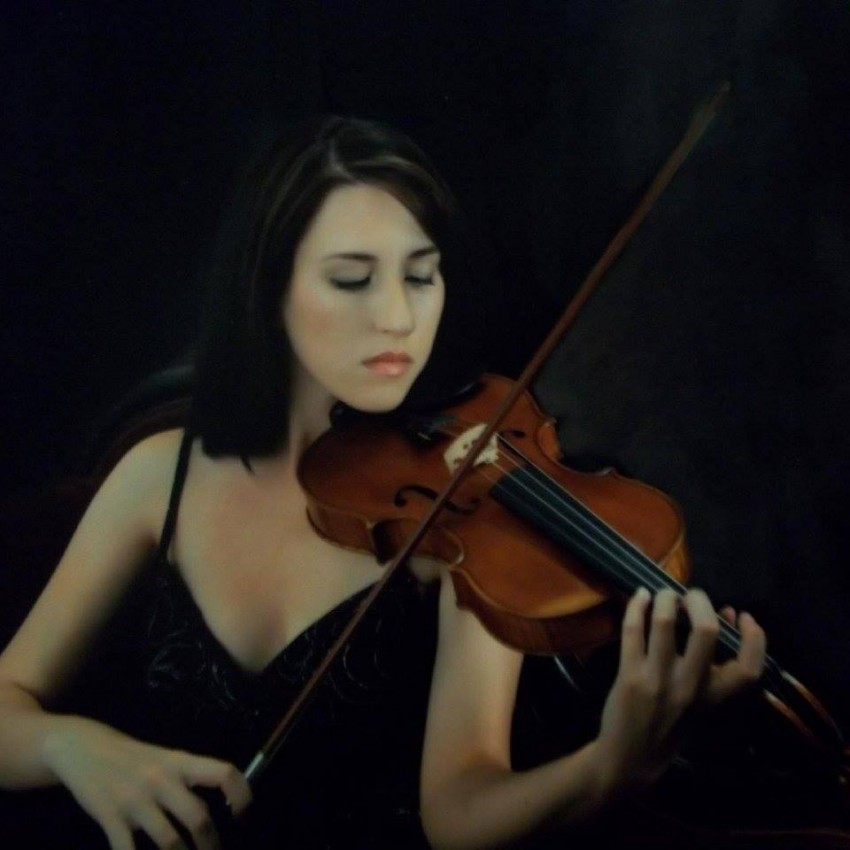Hire Sarah Price Violin Violinist in Fort Worth, Texas