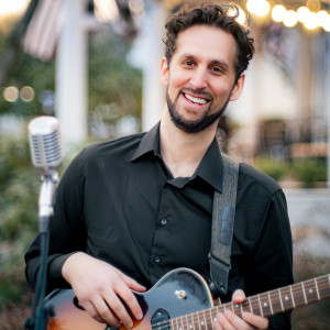 Sawyer Lawson Music - Singing Guitarist / Wedding Musicians in Concord, Massachusetts