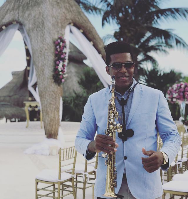 Hire Sax for weddings Saxophone Player in Louisville, Kentucky