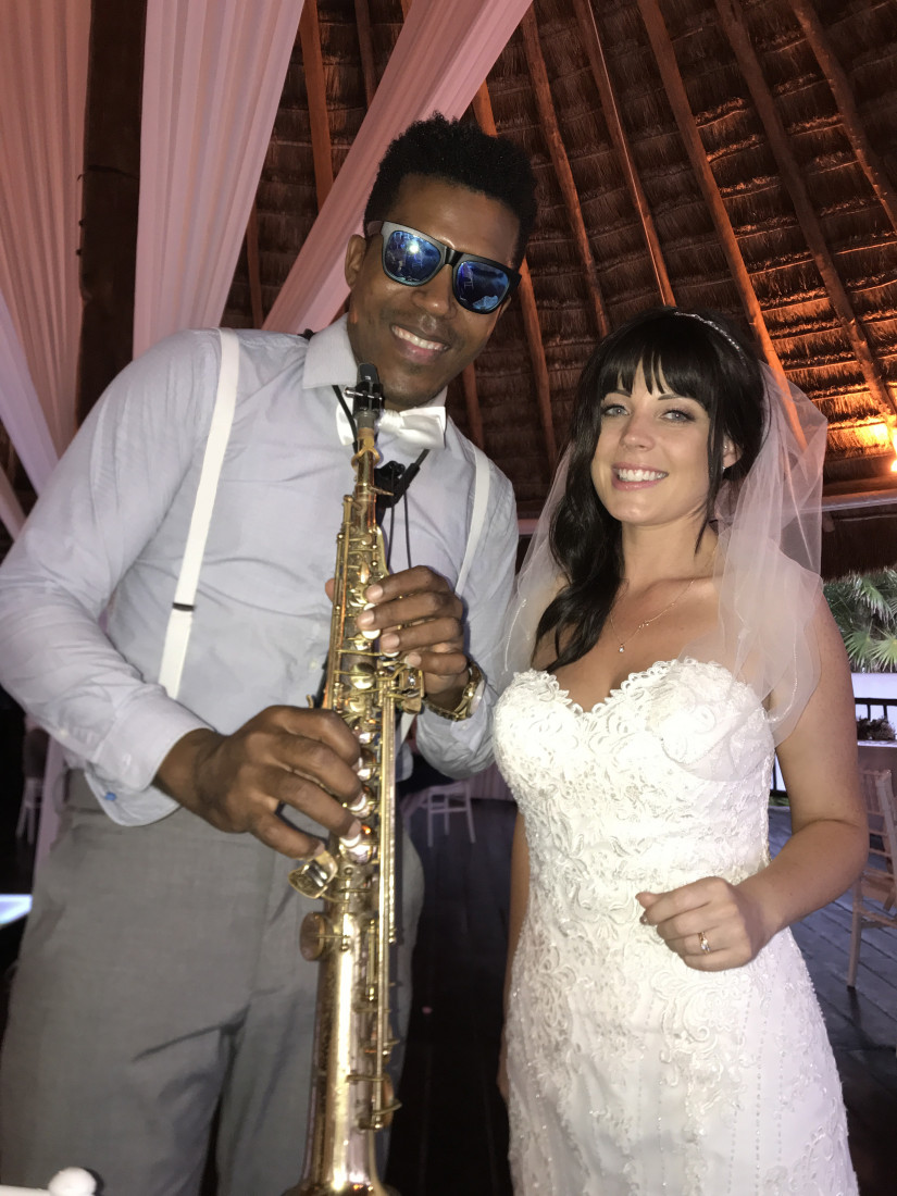 Hire Sax for weddings Saxophone Player in Louisville, Kentucky