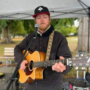 Scott Crompton - Singing Guitarist in North Vancouver, British Columbia