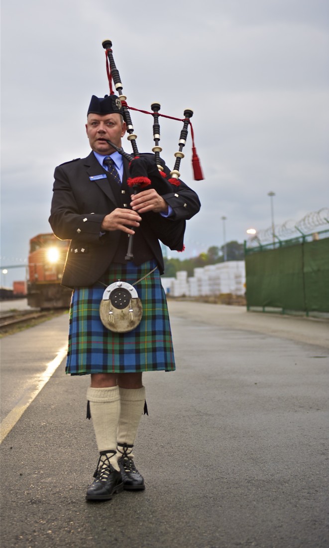 Hire Scottish Bagpiper Bagpiper in Coquitlam, British Columbia