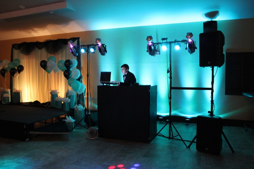 Gallery photo 1 of Scully DJ Services