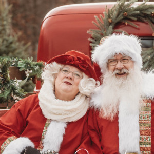 Seashell Santas - Santa Claus / Live Artwork in Beachwood, New Jersey