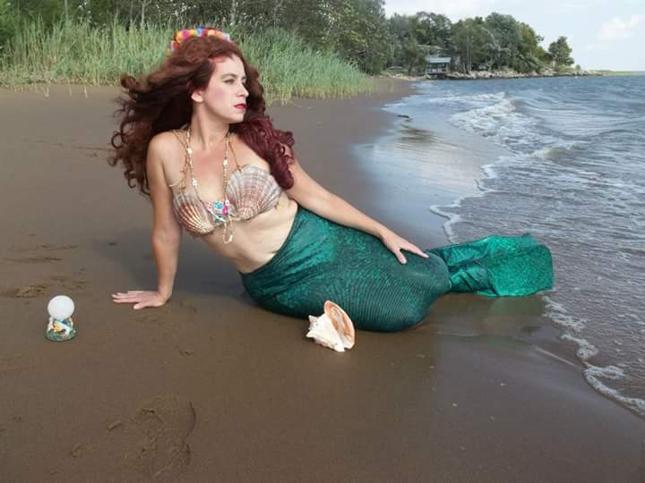 Gallery photo 1 of Serena the Sea Princess-Mermaid for Hire
