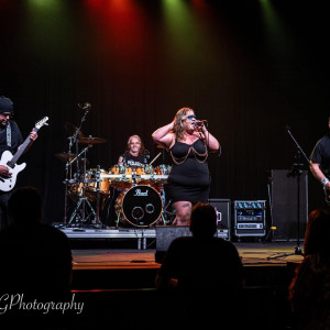 Serious Shirley - Rock Band / Cover Band in Harrisburg, South Dakota