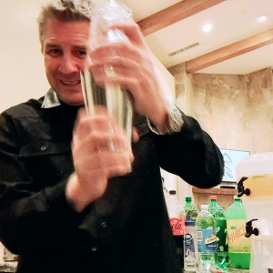 Shaken Not Stirred - Bartender / Holiday Party Entertainment in Van Nuys, California