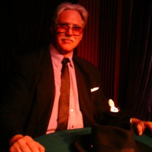 Sheyn Fargesn - Comedy Magician in Los Angeles, California