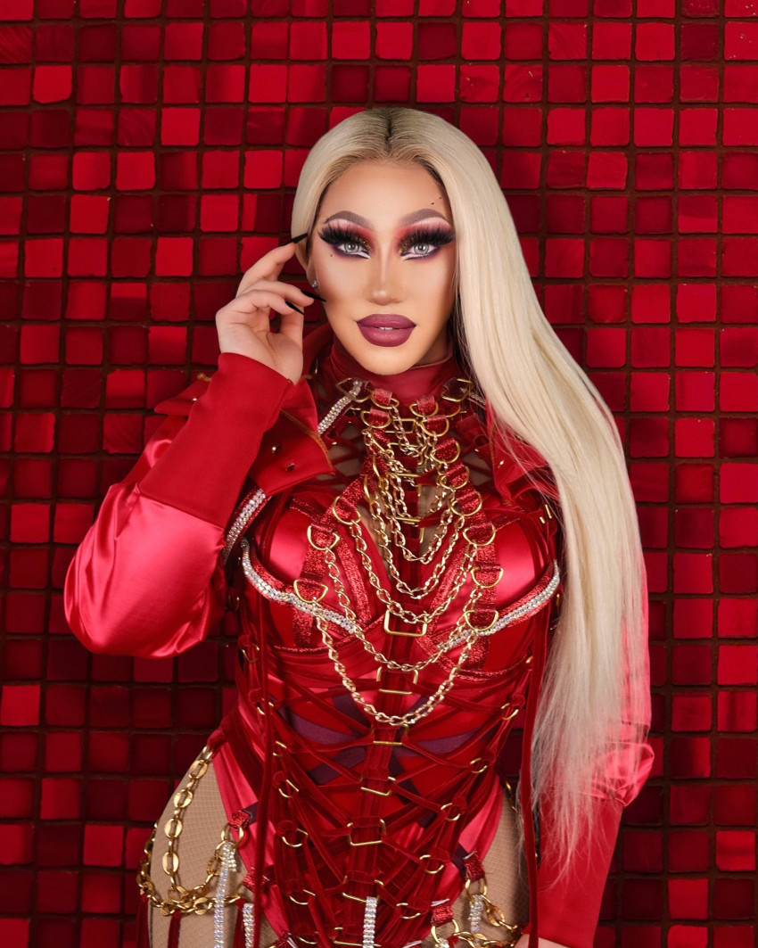 Hire Sienna Rose Drag Queen in New Haven, Connecticut