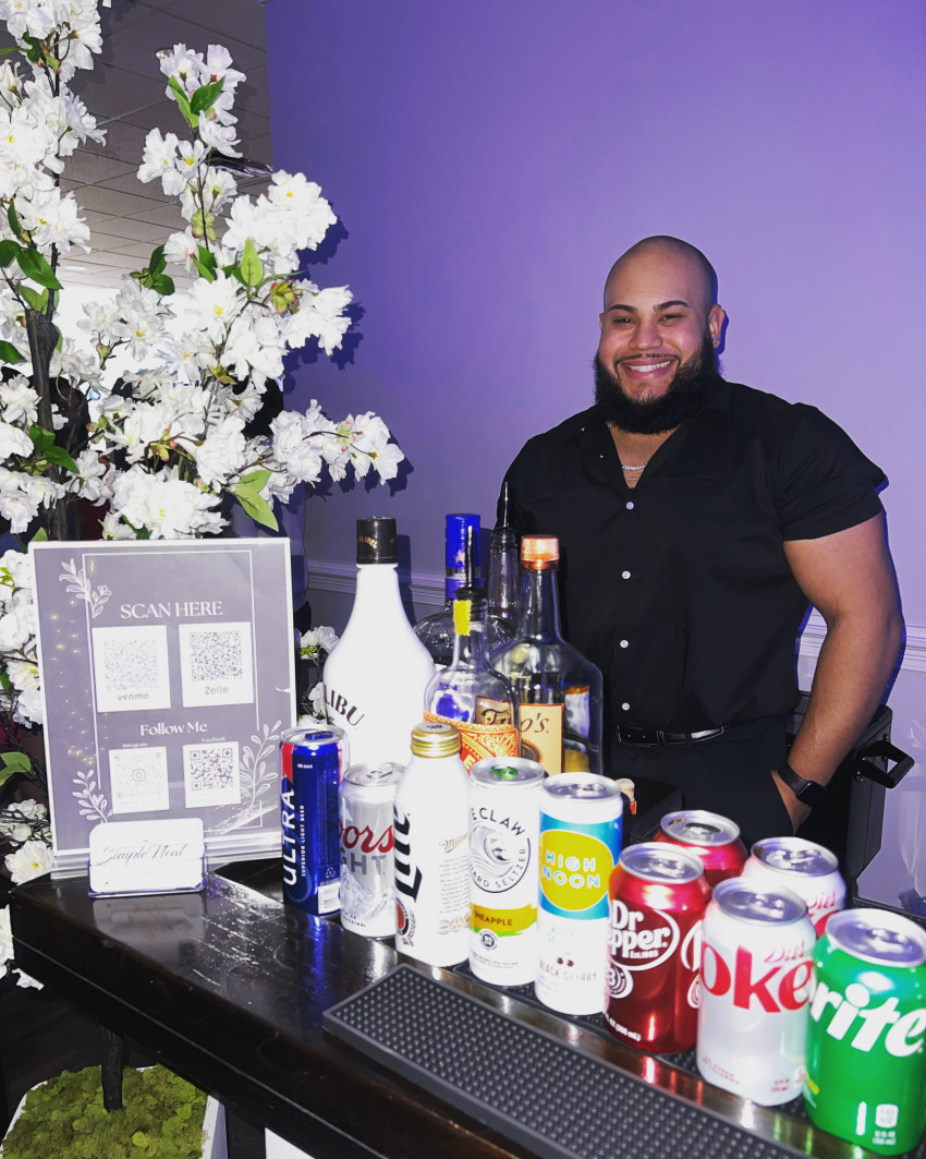 Gallery photo 1 of Simple & Neat Bartending Services
