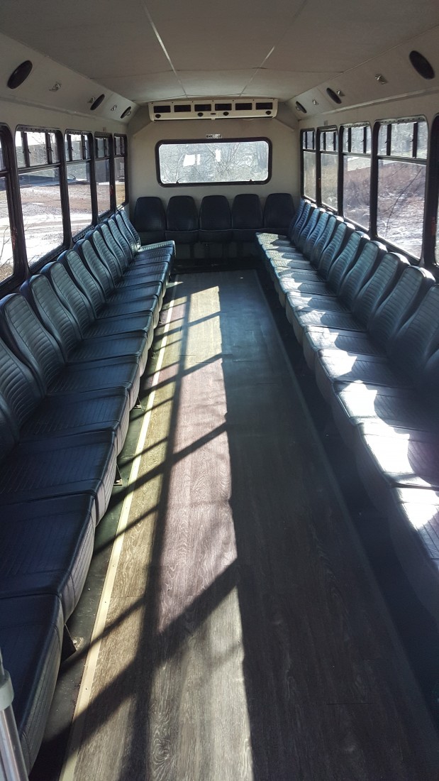 Hire Siouxland Premier Transportation Party Bus In Sioux City Iowa hire-siouxland-premier-transportation-party-bus-in-sioux-city-iowa