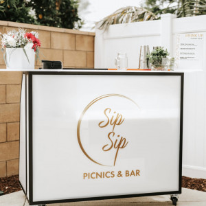 Sips Up Mobile Bar and Picnics - Bartender / Holiday Party Entertainment in Costa Mesa, California