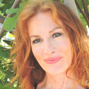 Sirena Pendragon - Psychic Entertainment / Tarot Reader in Honolulu, Hawaii