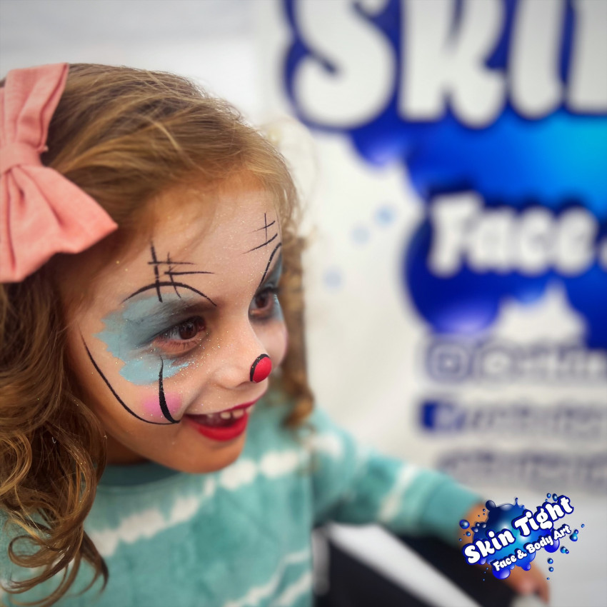 Gallery photo 1 of Skin Tight Face Painting & Body Art