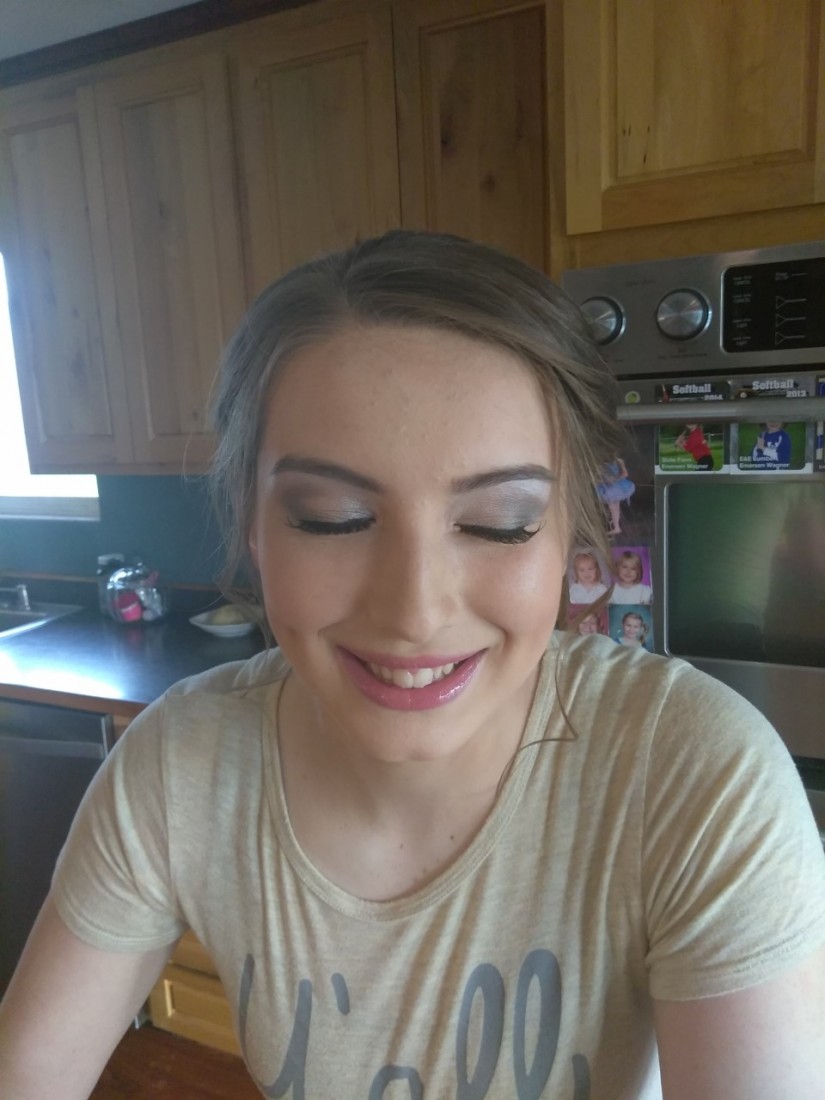 Hire Sleek Beauty Makeup Artist in Monroe, Washington