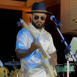 Slumber Joe - Singing Guitarist / Wedding Musicians in Hawthorne, California