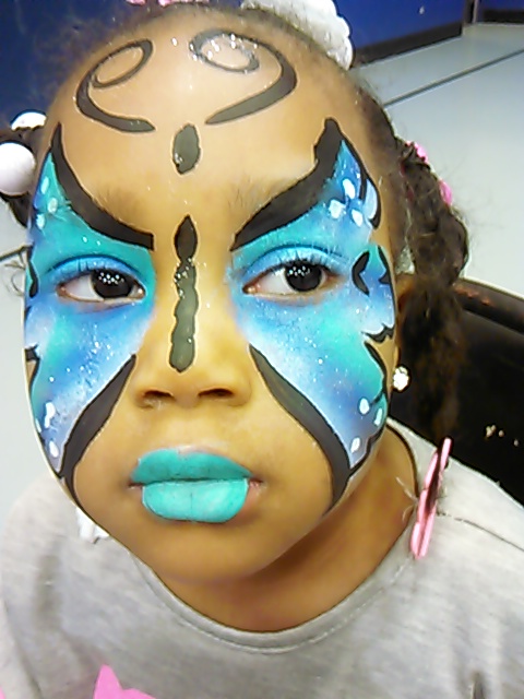 Gallery photo 1 of Sniggles & Giggles face painting
