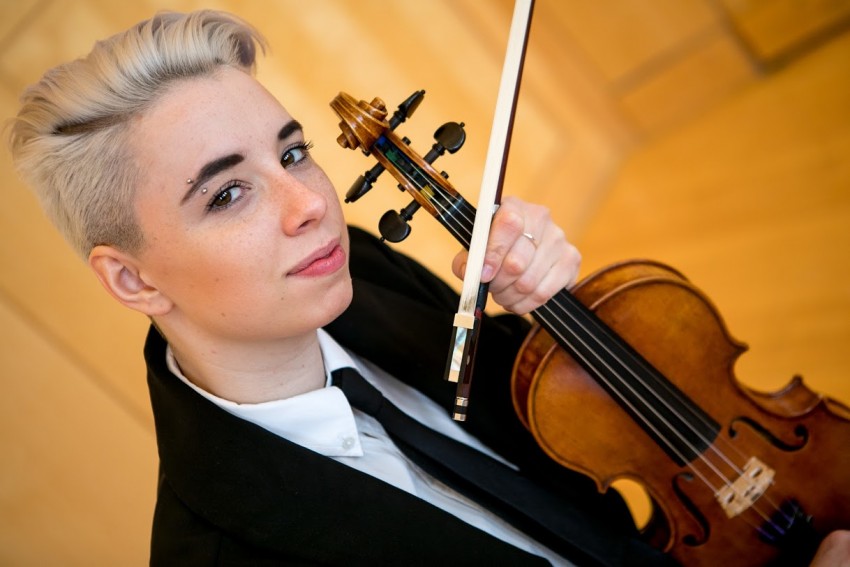 Hire Solo Classical Violin Violinist in Cincinnati, Ohio