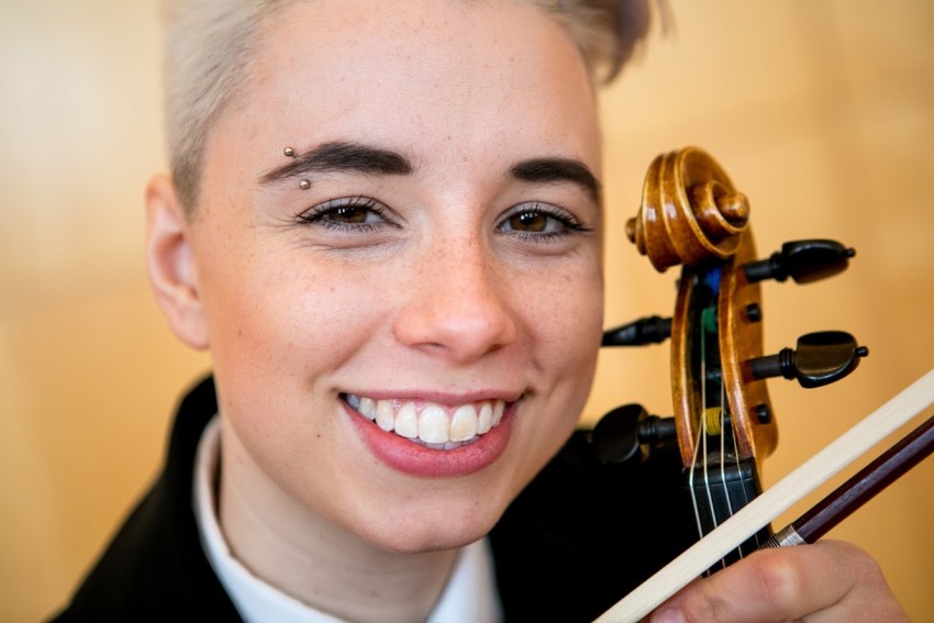 Hire Solo Classical Violin Violinist in Cincinnati, Ohio