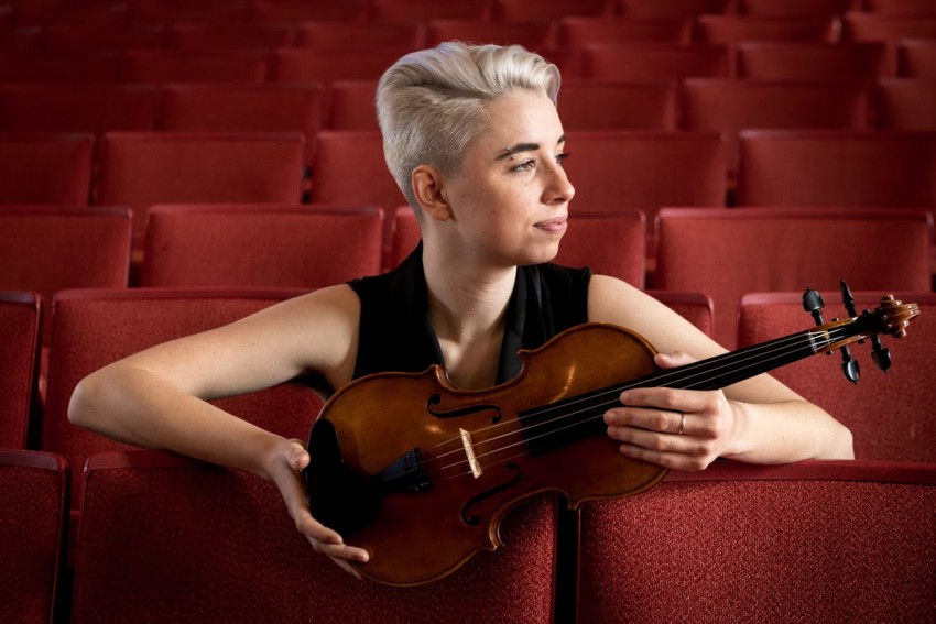 Hire Solo Classical Violin Violinist in Cincinnati, Ohio