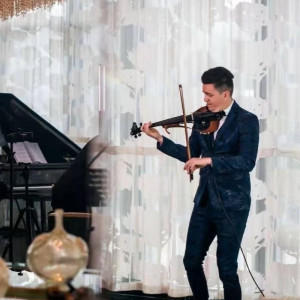 Violinist Carlos - Violinist / Wedding Entertainment in Antioch, California
