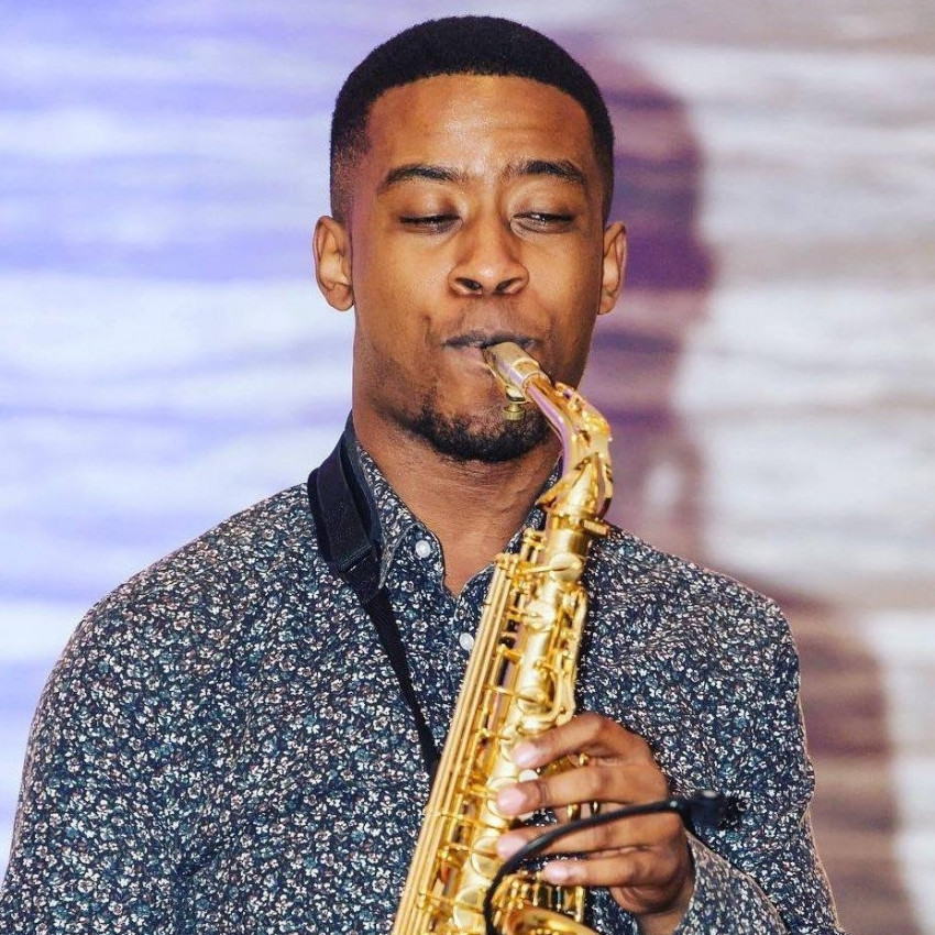 Hire Richards Entertainment Saxophone Player in Orange, New Jersey