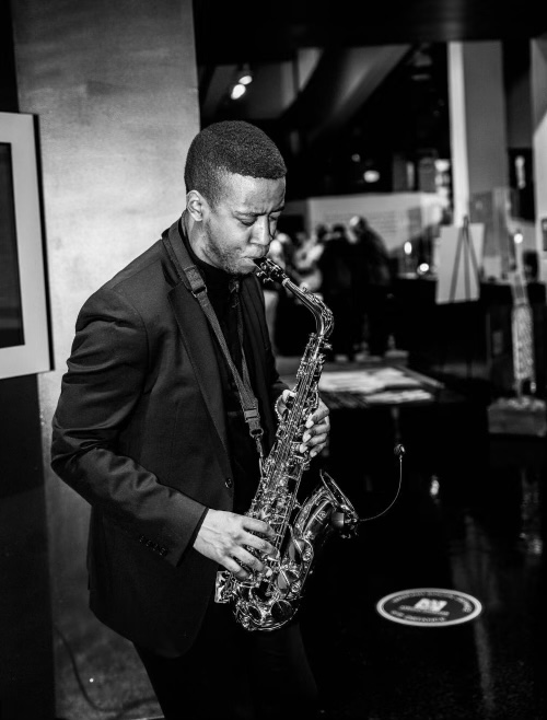 Hire Richards Entertainment Saxophone Player in Orange, New Jersey