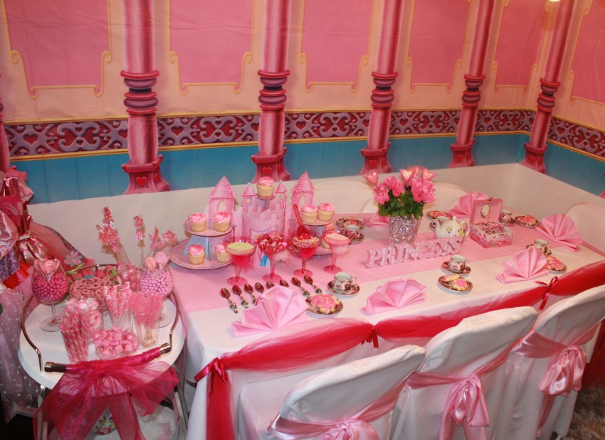 Hire Sparkle Pink Princess Children’s Party Entertainment in Waldorf