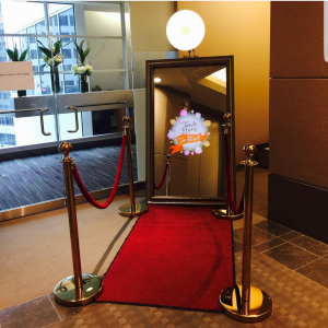 Star Photo Booth - Photo Booths / Family Entertainment in Houston, Texas