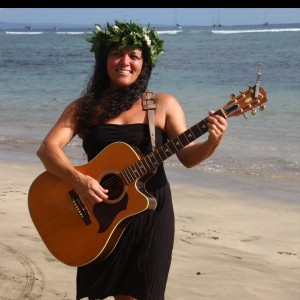Stephanie Pszyk - Singing Guitarist in Kula, Hawaii