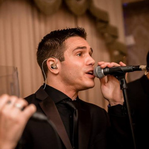 Steven Joyce - Wedding Singer / Wedding Entertainment in Astoria, New York