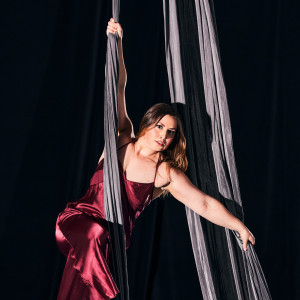 Strategically Tangled Entertainment - Aerialist in Chicago, Illinois