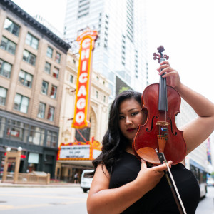 Chicago wedding violinist Tamila Viola
