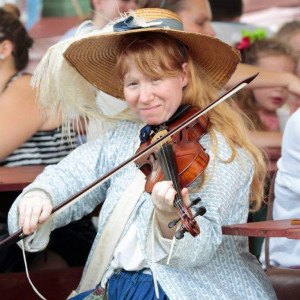 Moira Levant, Violinist and Fiddler
