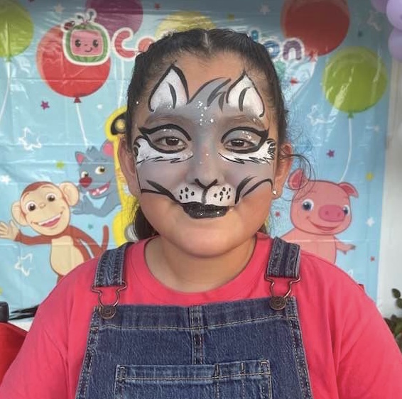 Hire Tango balloons & Facepaint Entertaiment Face Painter in Garland