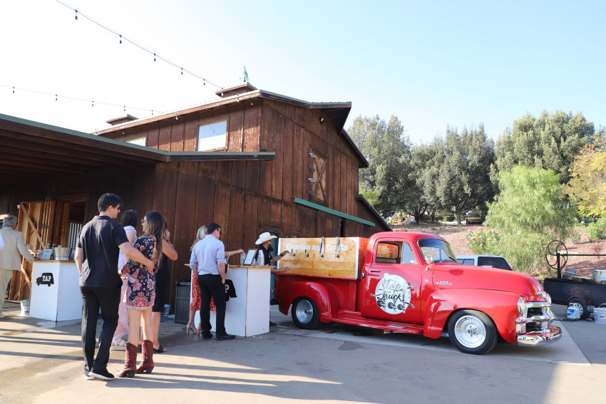 Gallery photo 1 of Tap Truck Events Los Angeles