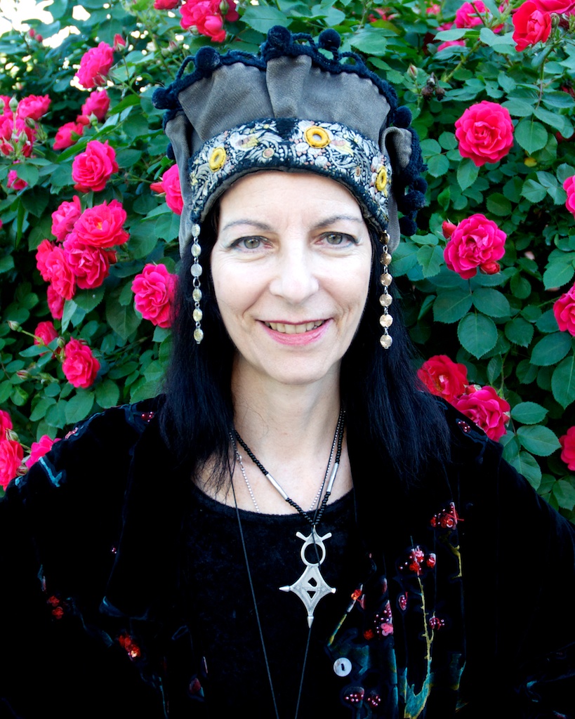Gallery photo 1 of Tara Greene Tarot Astrology Psychic Consultants