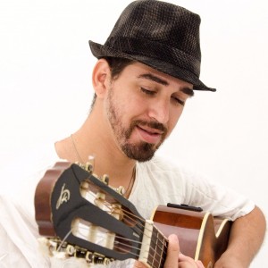 Tarciso Alves Singer & Guitarist