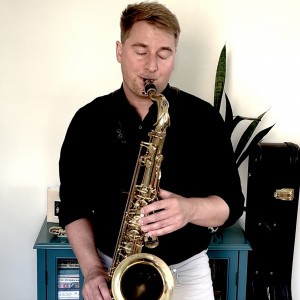 Taylor - Singing Saxophonist - Saxophone Player / Latin Jazz Band in Ridgewood, New York