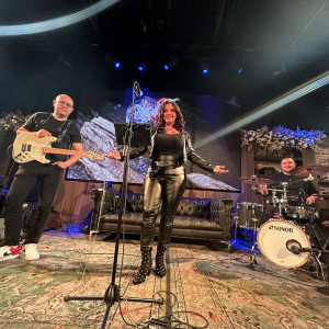 Teresa Mora Show & Band - Singing Group in Miami, Florida