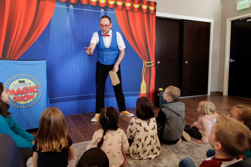 Gallery photo 1 of The Amazing Magic Show