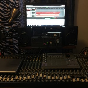 The beat maker mixing editing