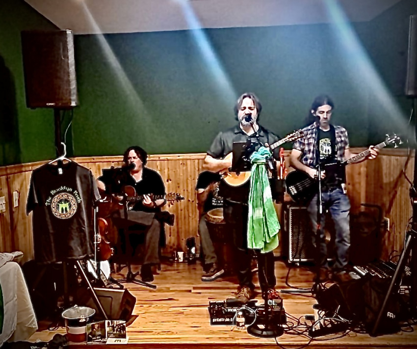 Gallery photo 1 of The Brooklyn Bards