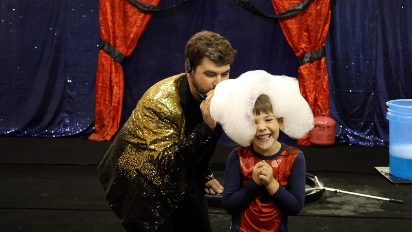 Gallery photo 1 of The Giant Bubble Show