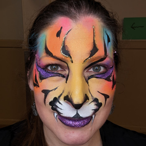 Hire The Gilded Cat - Face Painter in Portland, Oregon