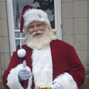 The Great Smoky Mountain Santa - Santa Claus in Sevierville, Tennessee