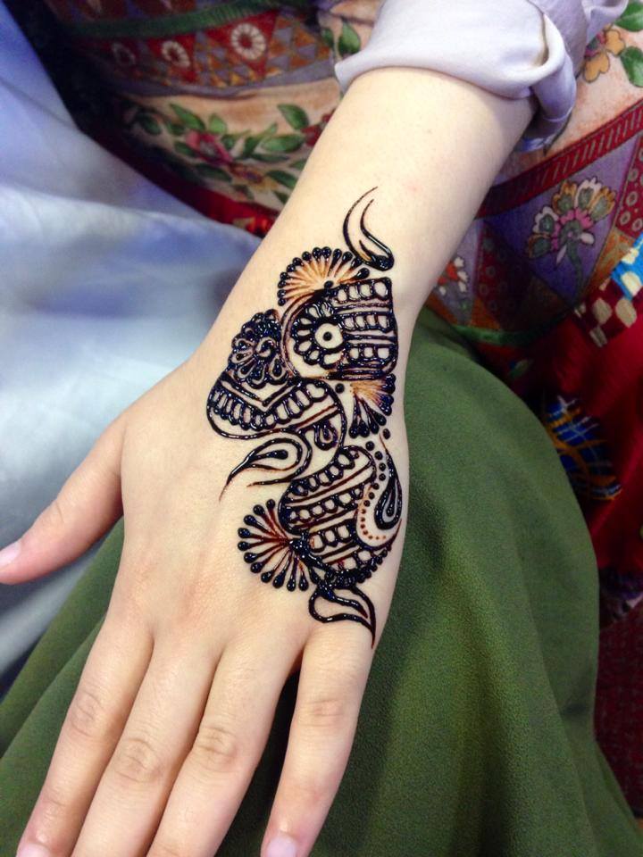 Hire The Henna Life Henna Tattoo Artist in Baltimore