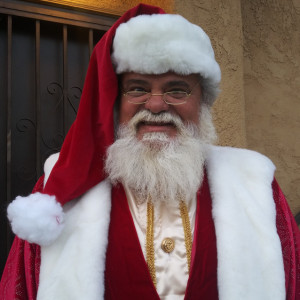 The Singing Santa Claus of Los Angeles - Santa Claus in Los Angeles, California
