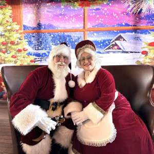 Santa's Suit - Santa Claus / Holiday Entertainment in Buzzards Bay, Massachusetts