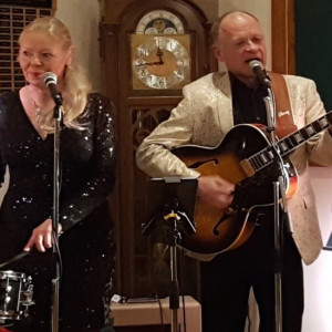 The Waltzing Matildas - Acoustic Band / Swing Band in Calgary, Alberta